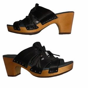 UGG Australia Shaelyn Clog